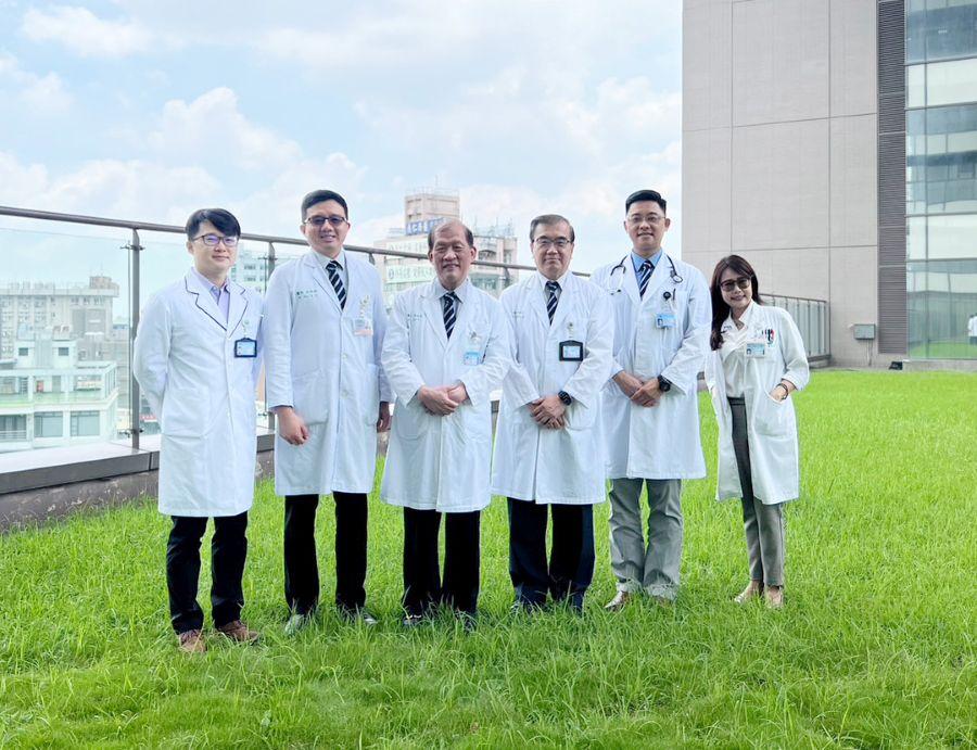 抗藥性 01.中醫大附醫智抗菌平台研發團隊代表。(攝影/趙敏)