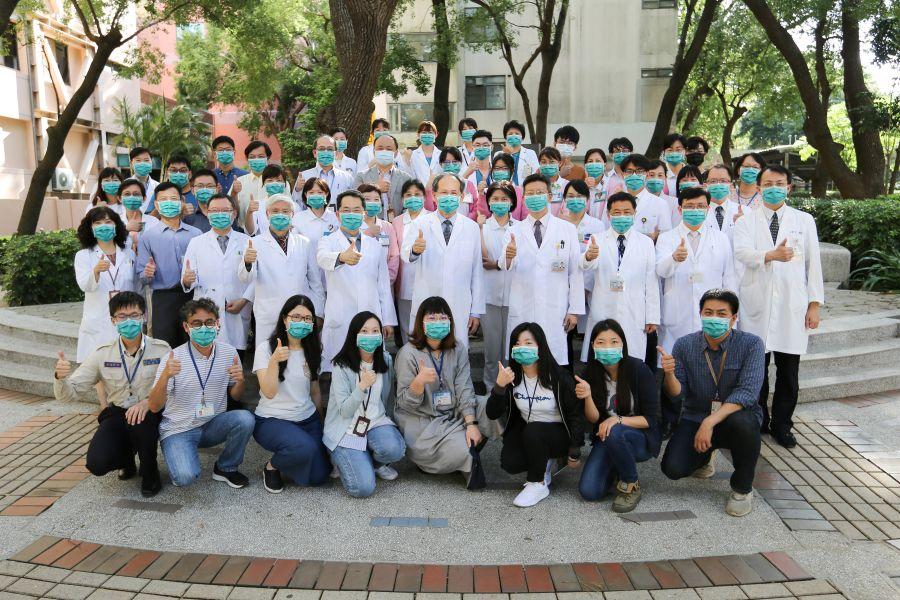 中榮_智慧重症團隊合照