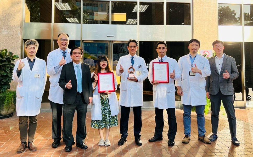 01.北榮胸腔外科團隊獲得第25屆國家生技醫療品質獎銅獎合影。（照片提供／北榮胸腔外科）