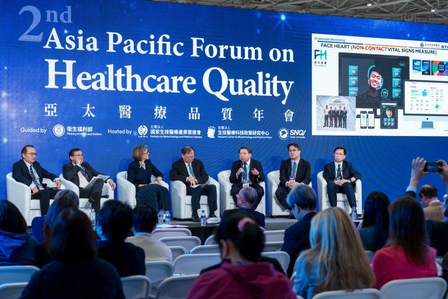 20251206120221__SHU3194