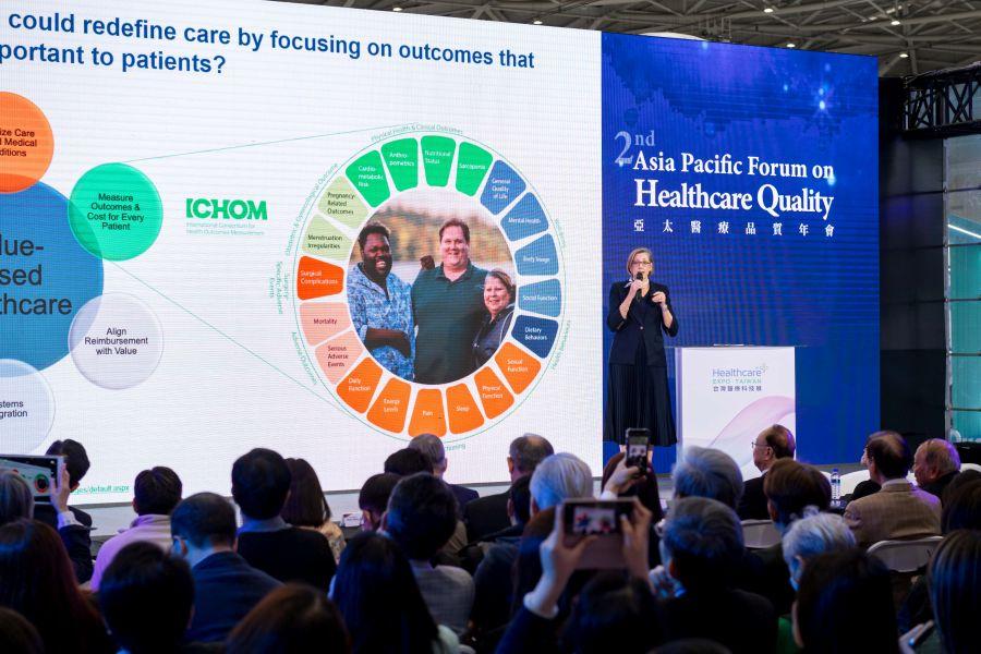 ICHOM Jennifer Bright at Taiwan's SNQ conference- 2